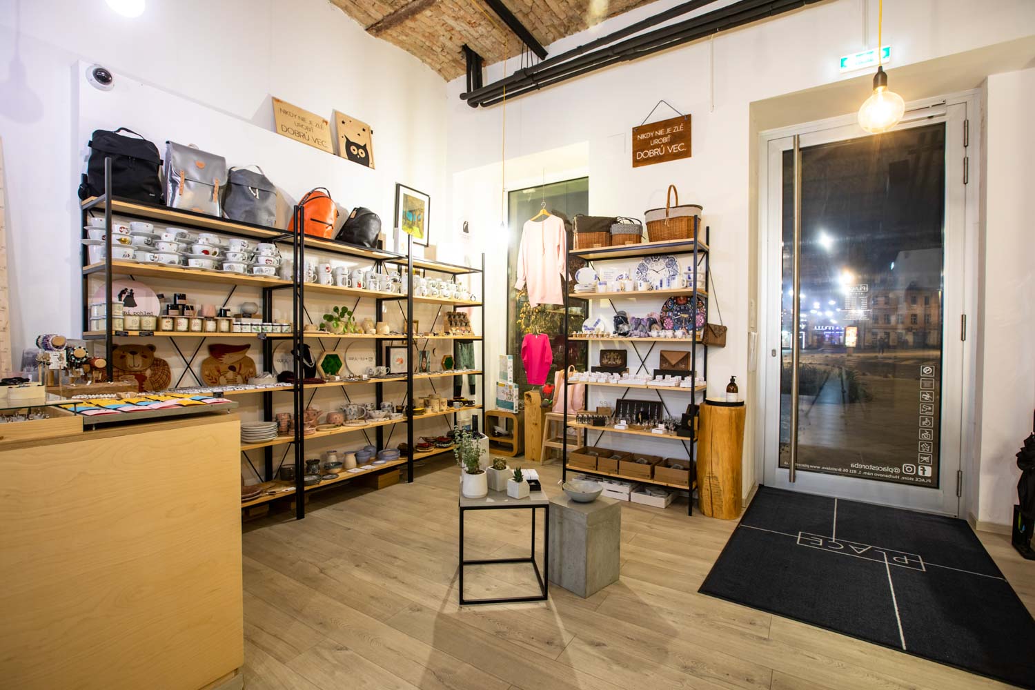 Place store